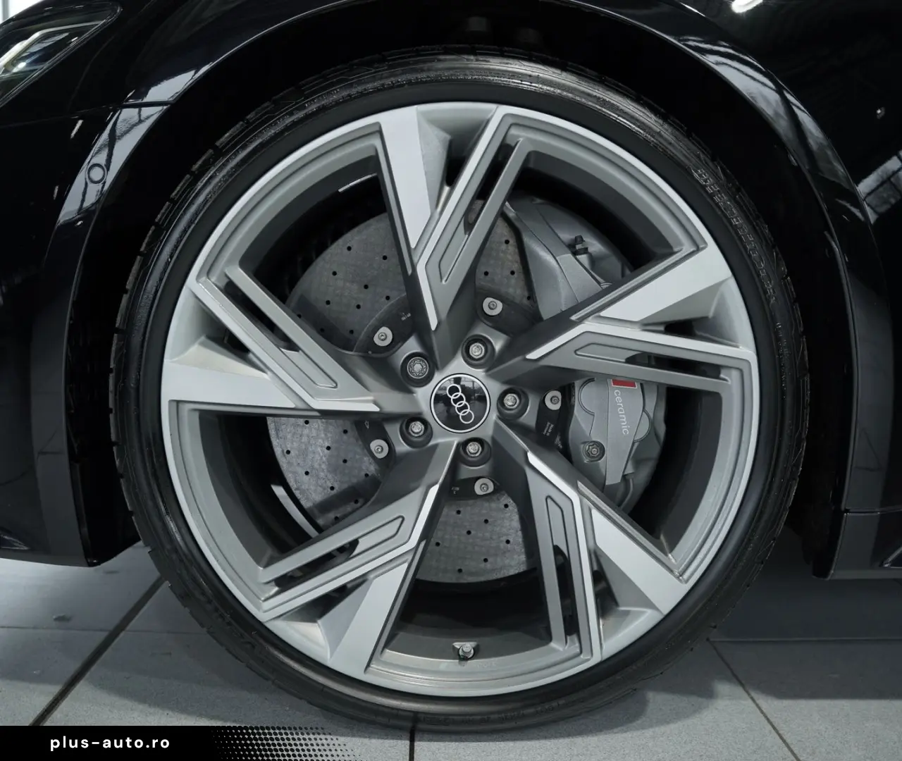 AUDI RS6 Avant q. 2.H 22  S-AGA  Dynamik  B&O  MwSt