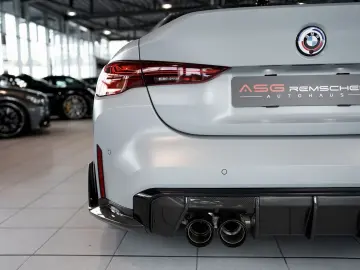 BMW M4 CSL  Carbon Schale Keramik Aerody Capristo