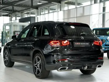 MERCEDES-BENZ GLC 400 d 4M AMG Line  1.H  Digital  A…