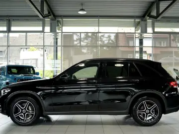 MERCEDES-BENZ GLC 400 d 4M AMG Line  1.H  Digital  A…