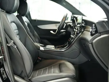 MERCEDES-BENZ GLC 400 d 4M AMG Line  1.H  Digital  A…