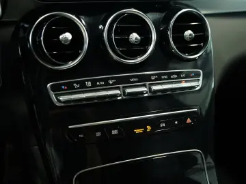 MERCEDES-BENZ GLC 400 d 4M AMG Line  1.H  Digital  A…