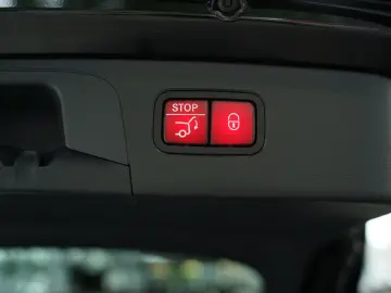 MERCEDES-BENZ GLC 400 d 4M AMG Line  1.H  Digital  A…