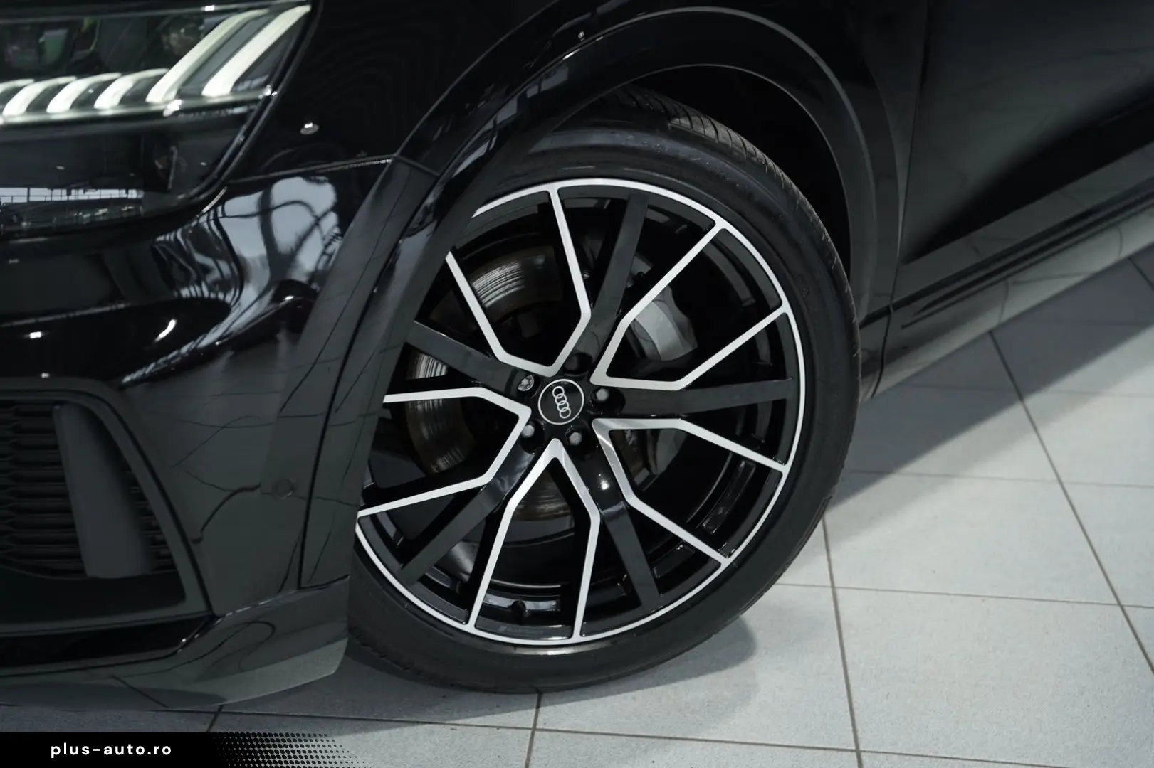 AUDI Q8 50 TDI q. S line  1.H  22  Virtual Pano B&O