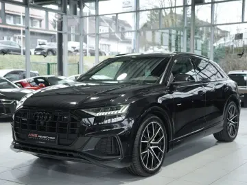 AUDI Q8 50 TDI q. S line  1.H  22  Virtual Pano B&O