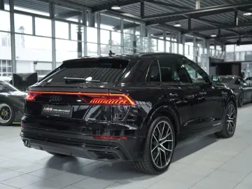 AUDI Q8 50 TDI q. S line  1.H  22  Virtual Pano B&O