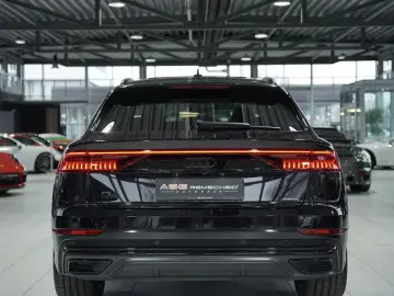 AUDI Q8 50 TDI q. S line  1.H  22  Virtual Pano B&O