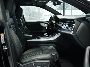 AUDI Q8 50 TDI q. S line  1.H  22  Virtual Pano B&O