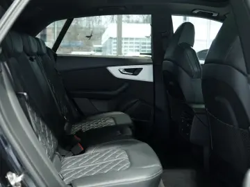 AUDI Q8 50 TDI q. S line  1.H  22  Virtual Pano B&O