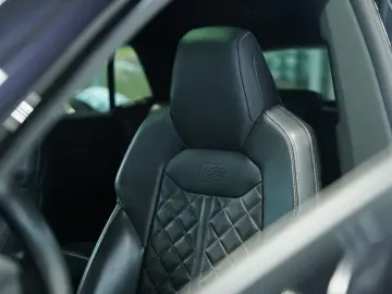 AUDI Q8 50 TDI q. S line  1.H  22  Virtual Pano B&O