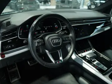 AUDI Q8 50 TDI q. S line  1.H  22  Virtual Pano B&O