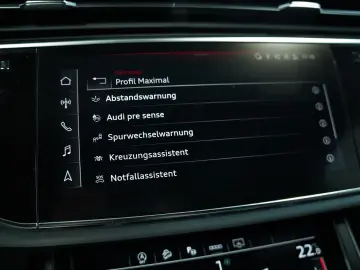 AUDI Q8 50 TDI q. S line  1.H  22  Virtual Pano B&O
