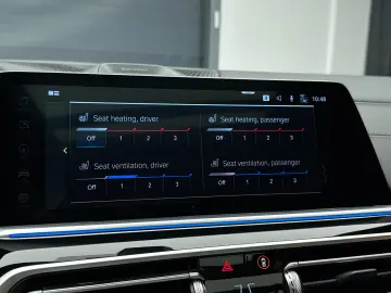BMW X5 45e Plug-in  Pano   B&W  ventilatie  laser