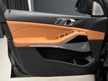 BMW X5 45e Plug-in  Pano   B&W  ventilatie  laser