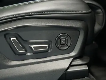 AUDI Q8 50 TDI q. S line  2.H  23  B&O Pano Virtual