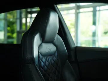 AUDI Q8 50 TDI q. S line  2.H  23  B&O Pano Virtual