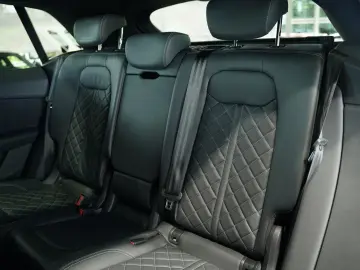 AUDI Q8 50 TDI q. S line  2.H  23  B&O Pano Virtual