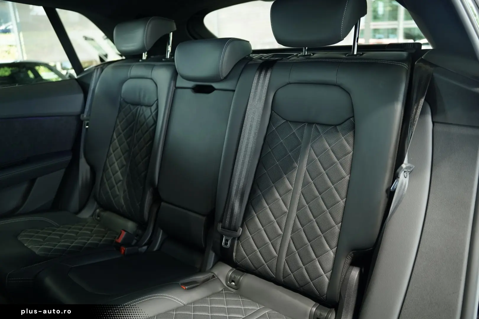 AUDI Q8 50 TDI q. S line  2.H  23  B&O Pano Virtual
