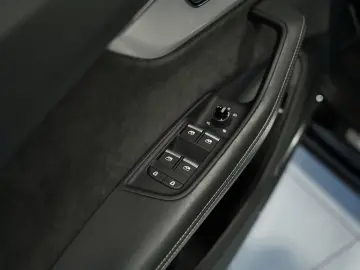AUDI Q8 50 TDI q. S line  2.H  23  B&O Pano Virtual