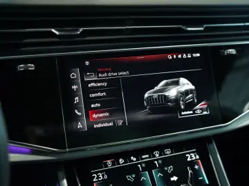 AUDI Q8 50 TDI q. S line  2.H  23  B&O Pano Virtual