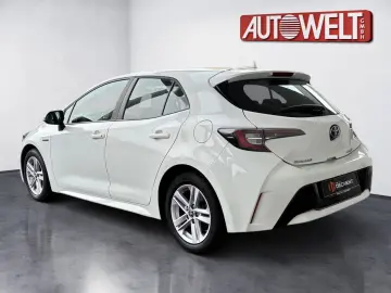TOYOTA Corolla 1.8 Comfort Kamera LED Navi ACC LM SpurH