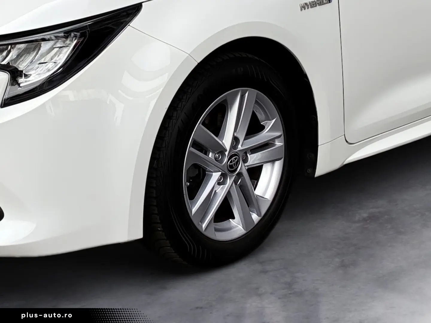 TOYOTA Corolla 1.8 Comfort Kamera LED Navi ACC LM SpurH