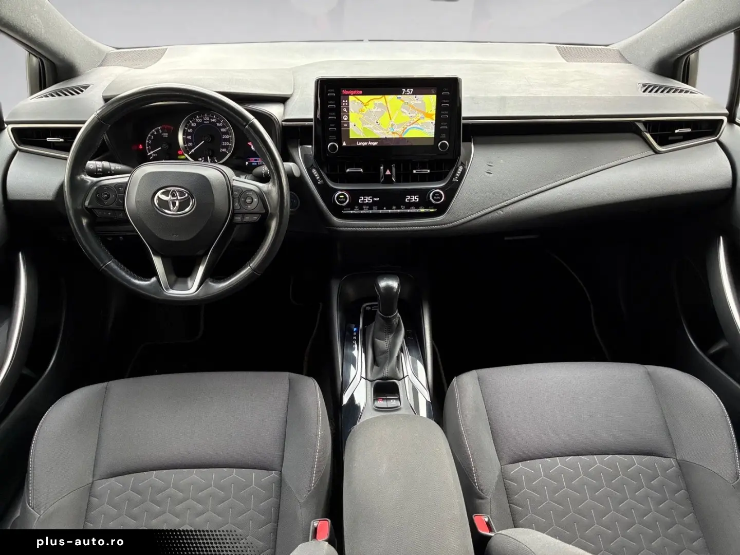 TOYOTA Corolla 1.8 Comfort Kamera LED Navi ACC LM SpurH