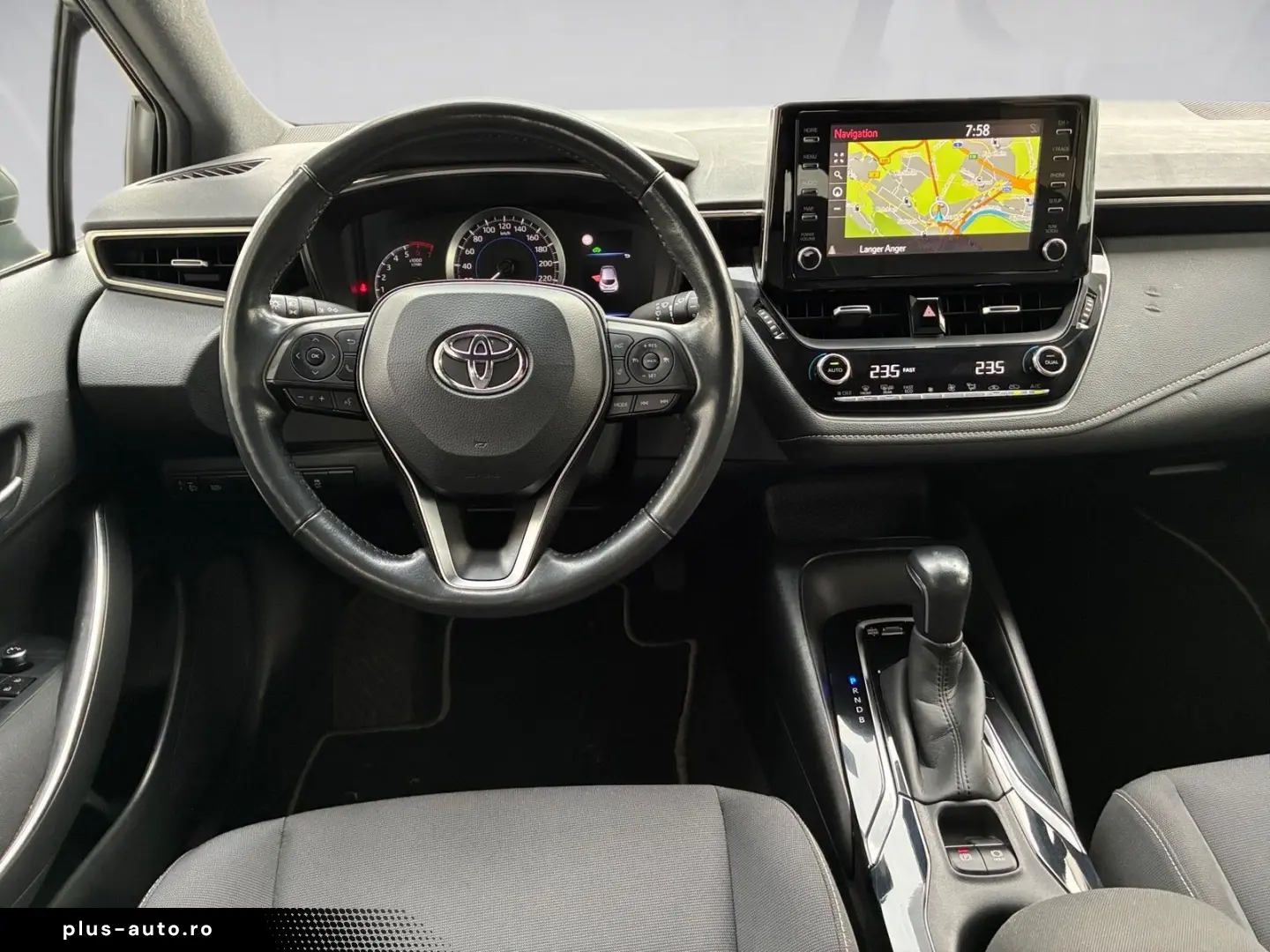 TOYOTA Corolla 1.8 Comfort Kamera LED Navi ACC LM SpurH