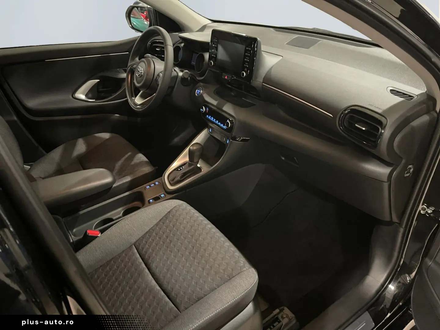 TOYOTA Yaris 2024 — imagine 7