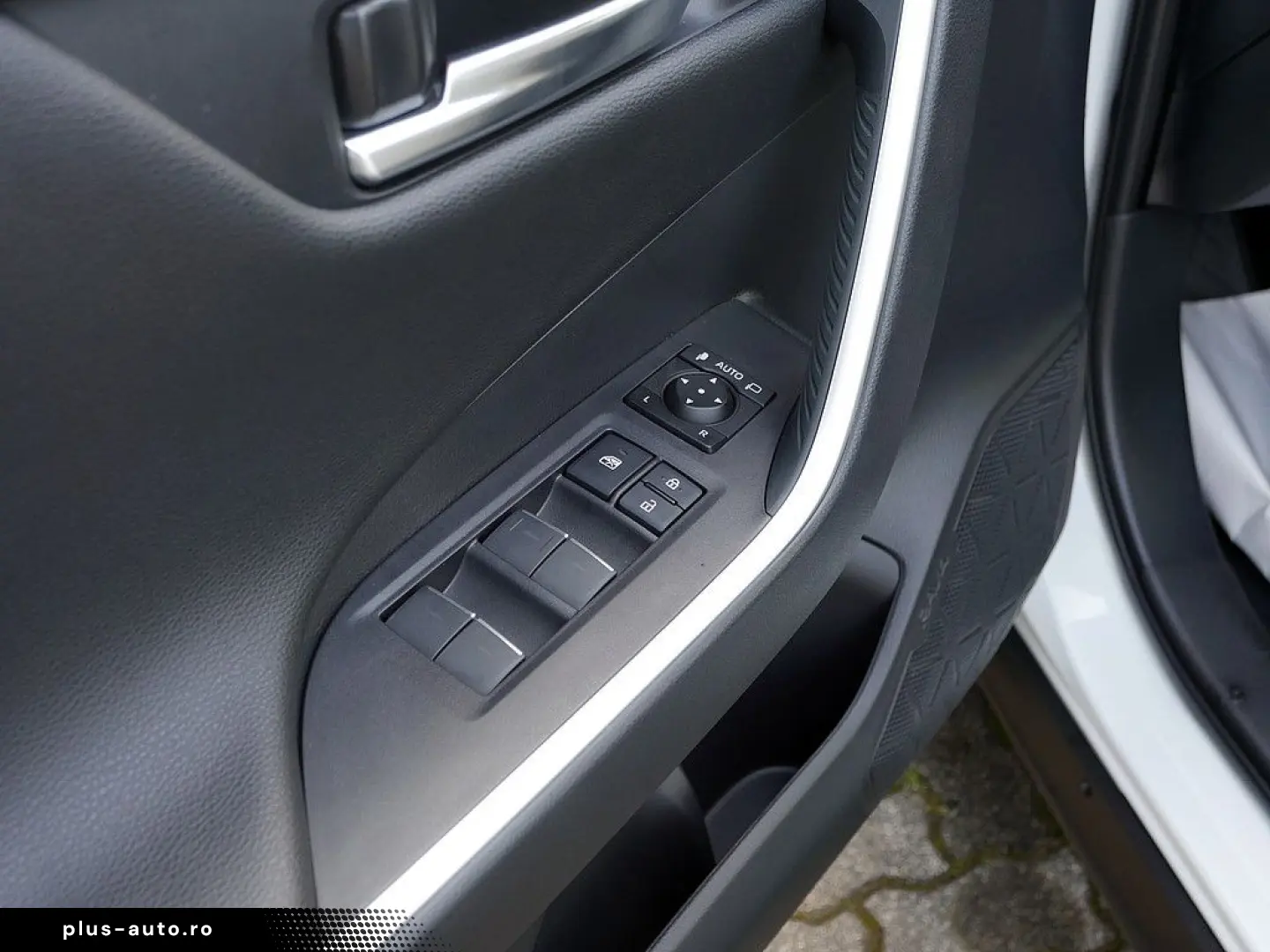 TOYOTA RAV 4 2.5 Hybrid Leder  PDC v h  el. Heckklappe