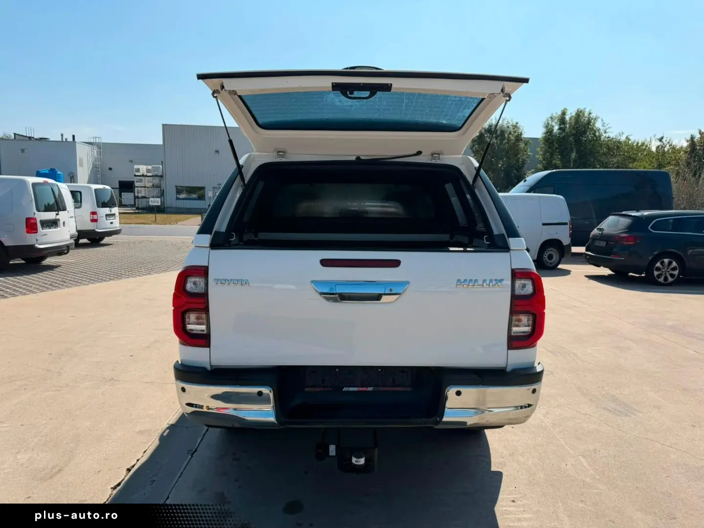 TOYOTA Hilux Double Cab Comfort (Stock ID 07802)