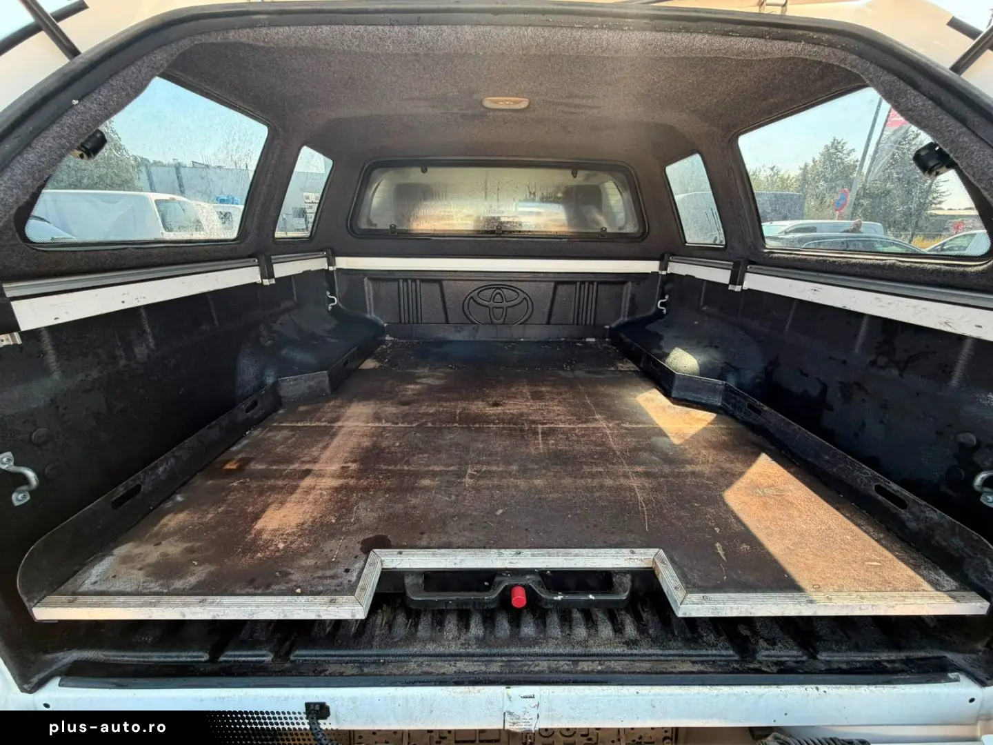 TOYOTA Hilux Double Cab Comfort (Stock ID 07802)