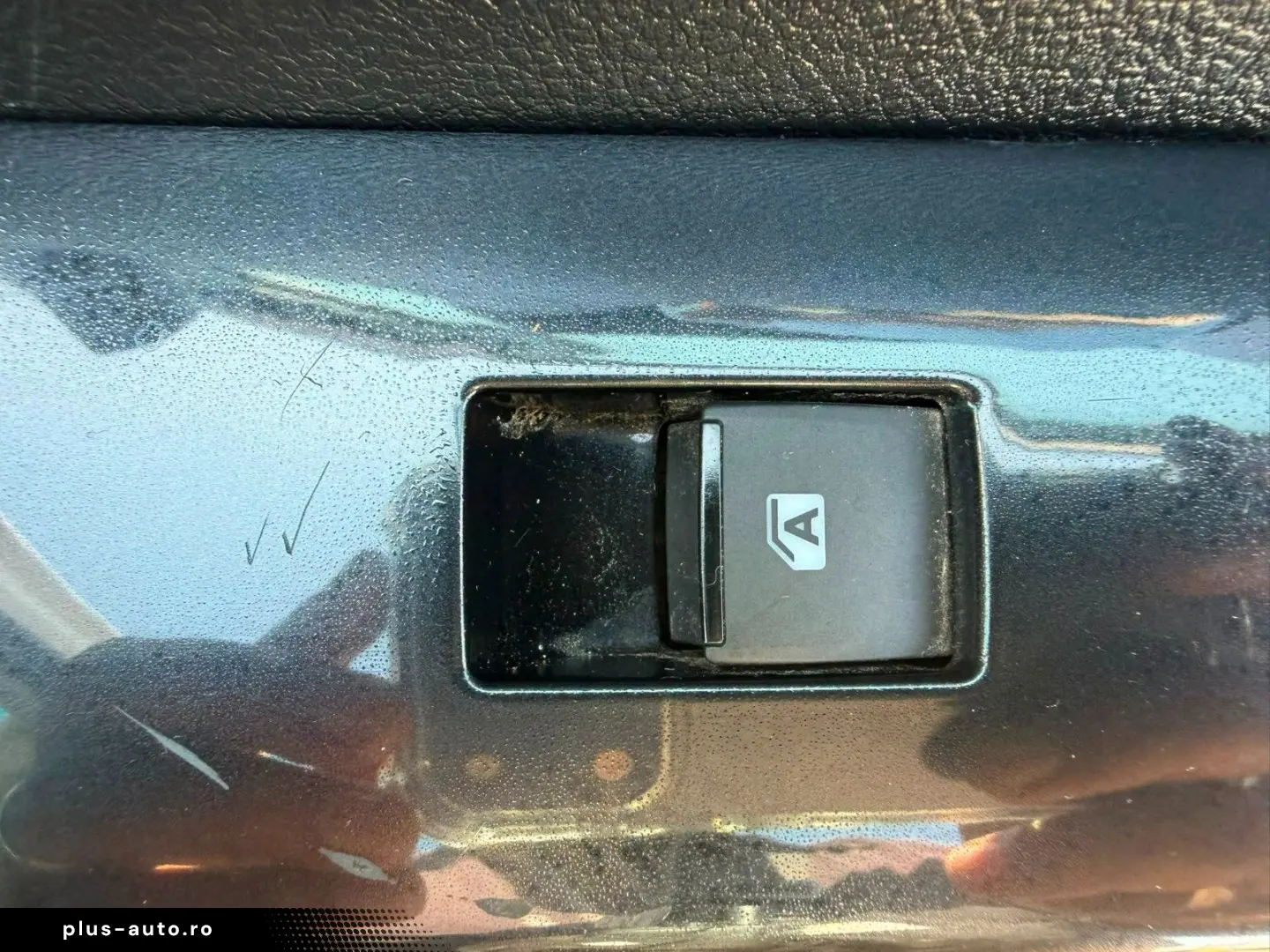 TOYOTA Hilux Double Cab Comfort (Stock ID 07802)