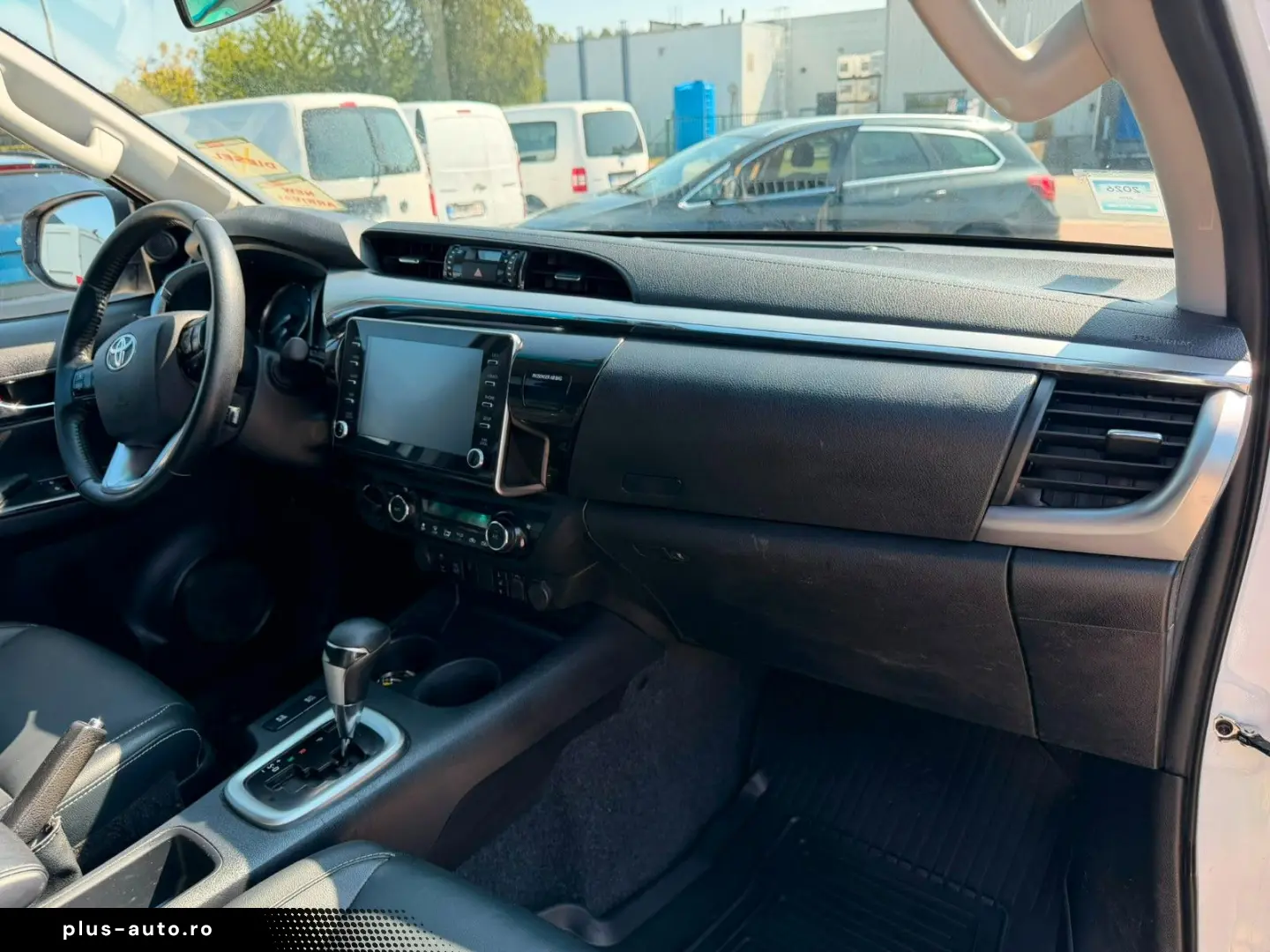 TOYOTA Hilux Double Cab Comfort (Stock ID 07802)