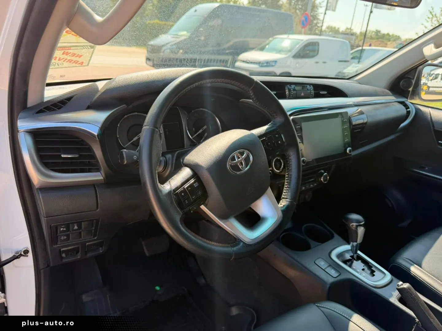 TOYOTA Hilux Double Cab Comfort (Stock ID 07802)