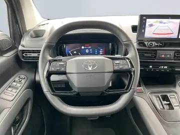 TOYOTA Proace City Verso 1.5 D-4D L1 Lounge  Pano RCam