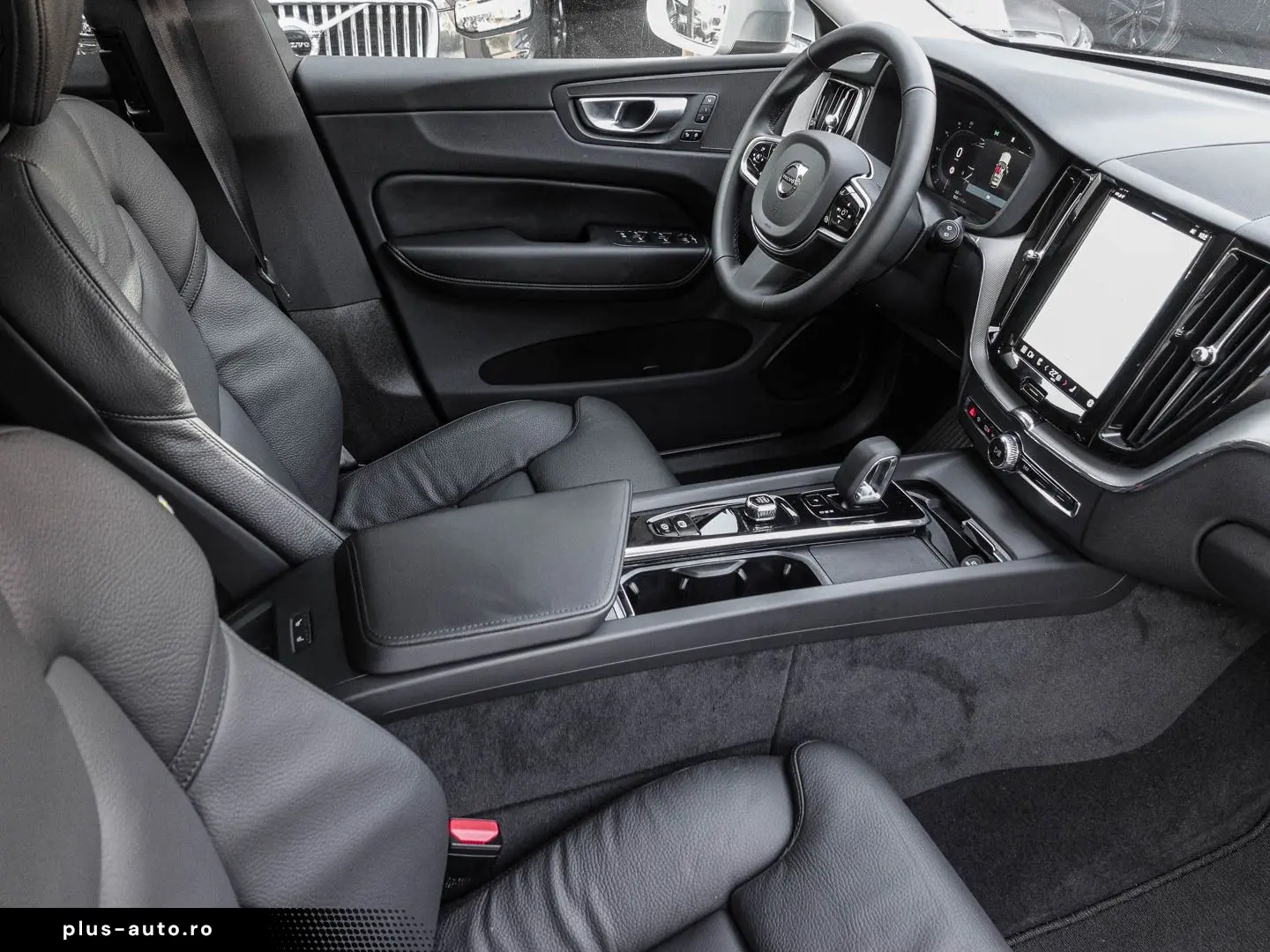 VOLVO XC60 Plus Bright Recharge Plug-In Hybrid AWD T8