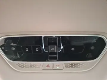 MAXUS MIFA 9 Luxury 7-Sitzer LED Navi elektr. Heckklap