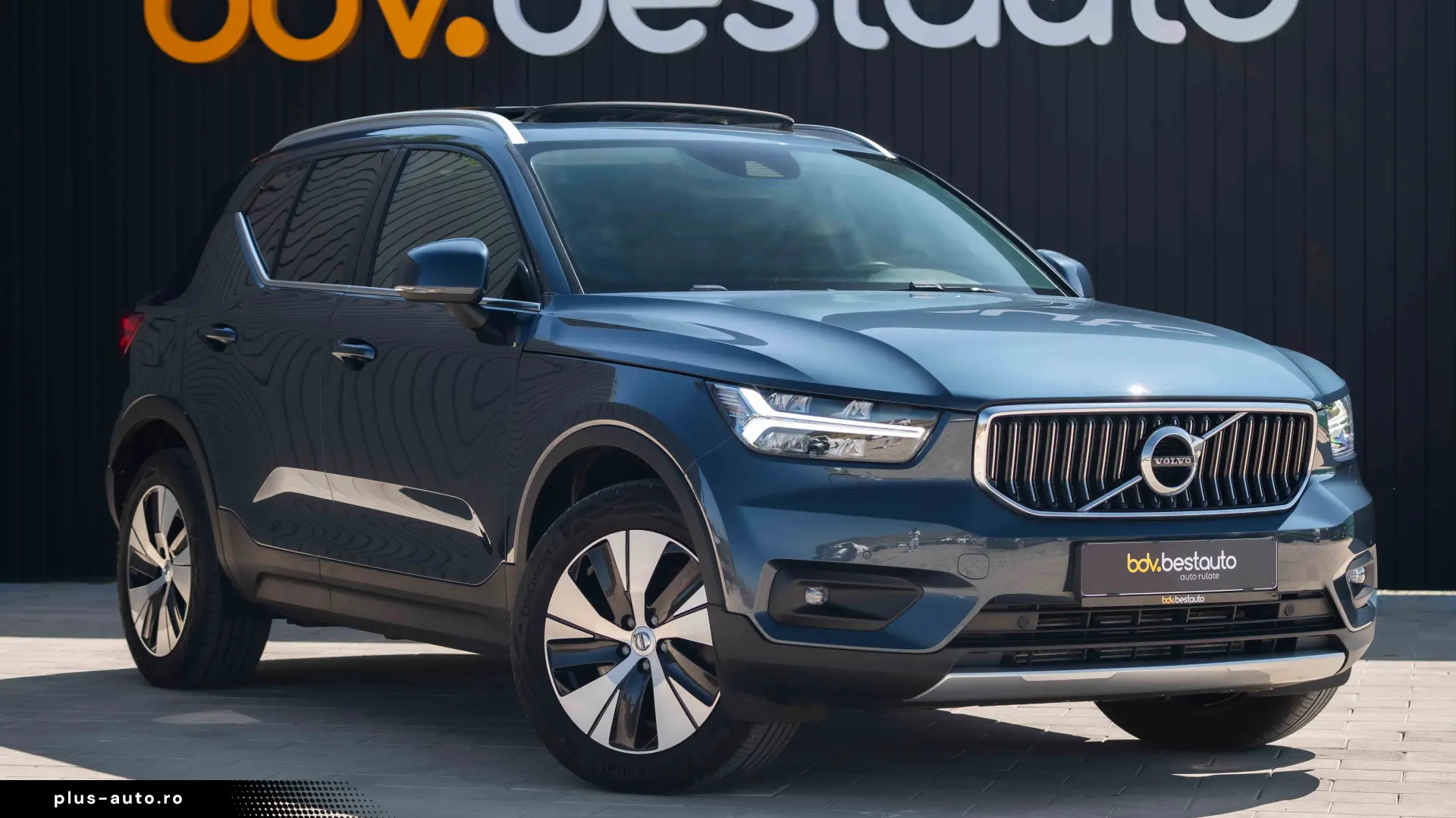 Volvo XC 40 T4 Recharge DKG Inscription Expression