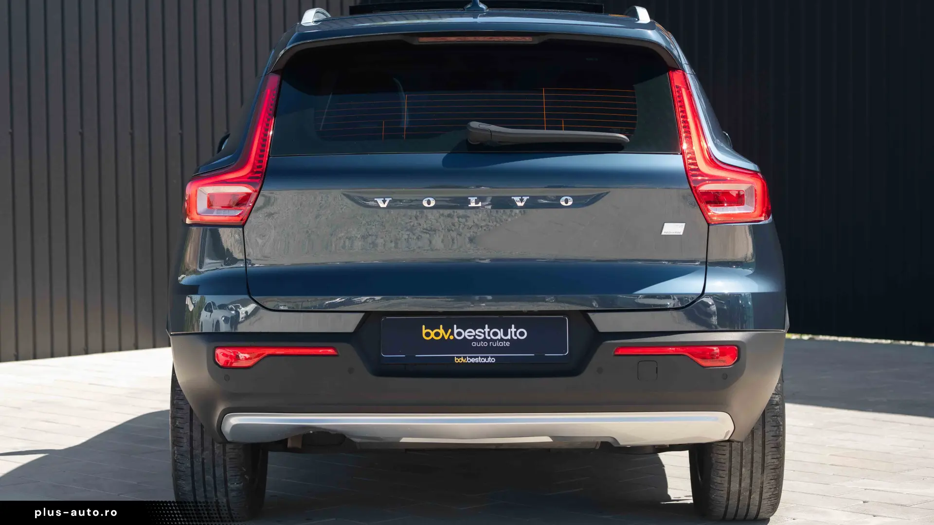 Volvo XC 40 T4 Recharge DKG Inscription Expression