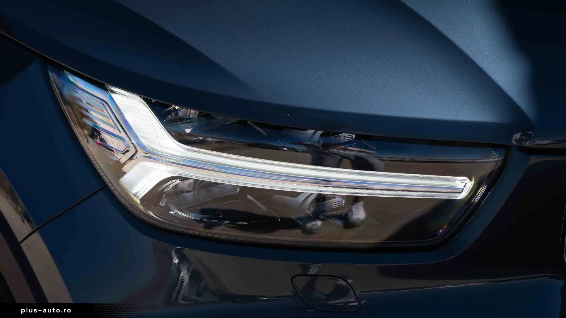 Volvo XC 40 T4 Recharge DKG Inscription Expression