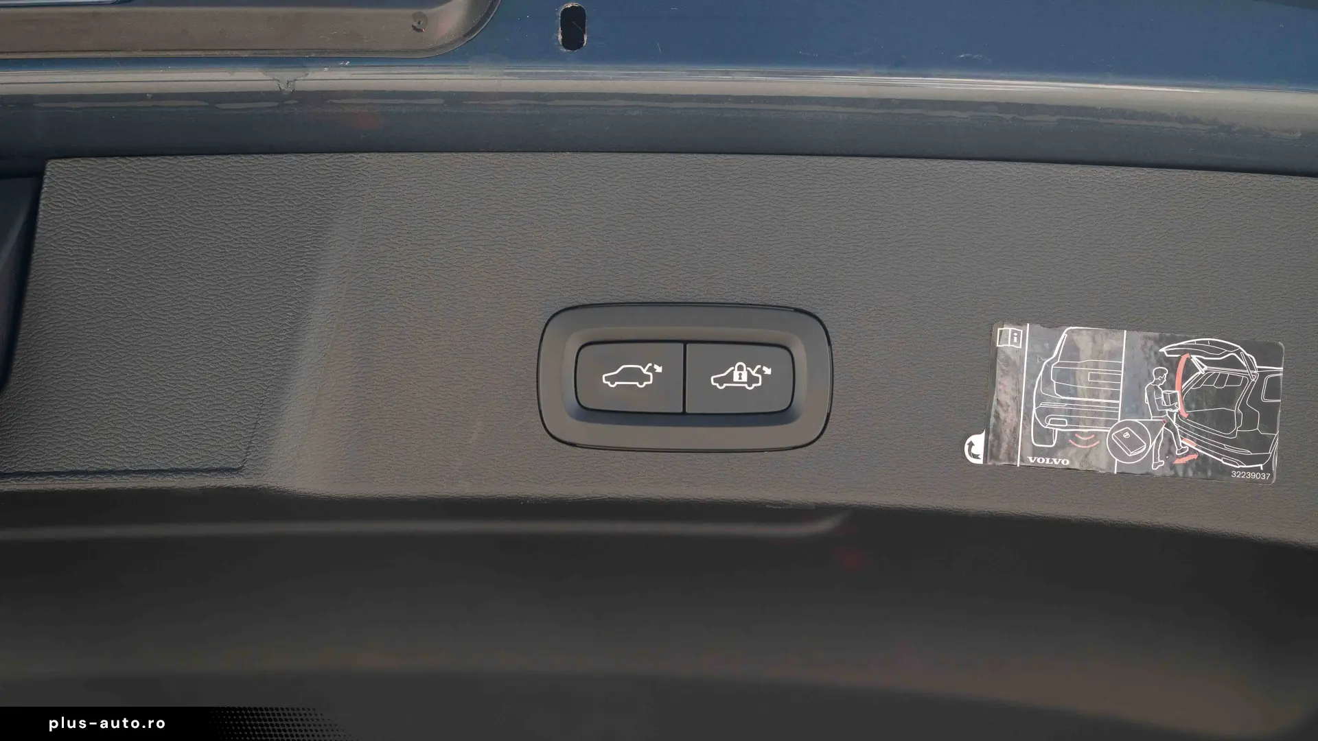 Volvo XC 40 T4 Recharge DKG Inscription Expression