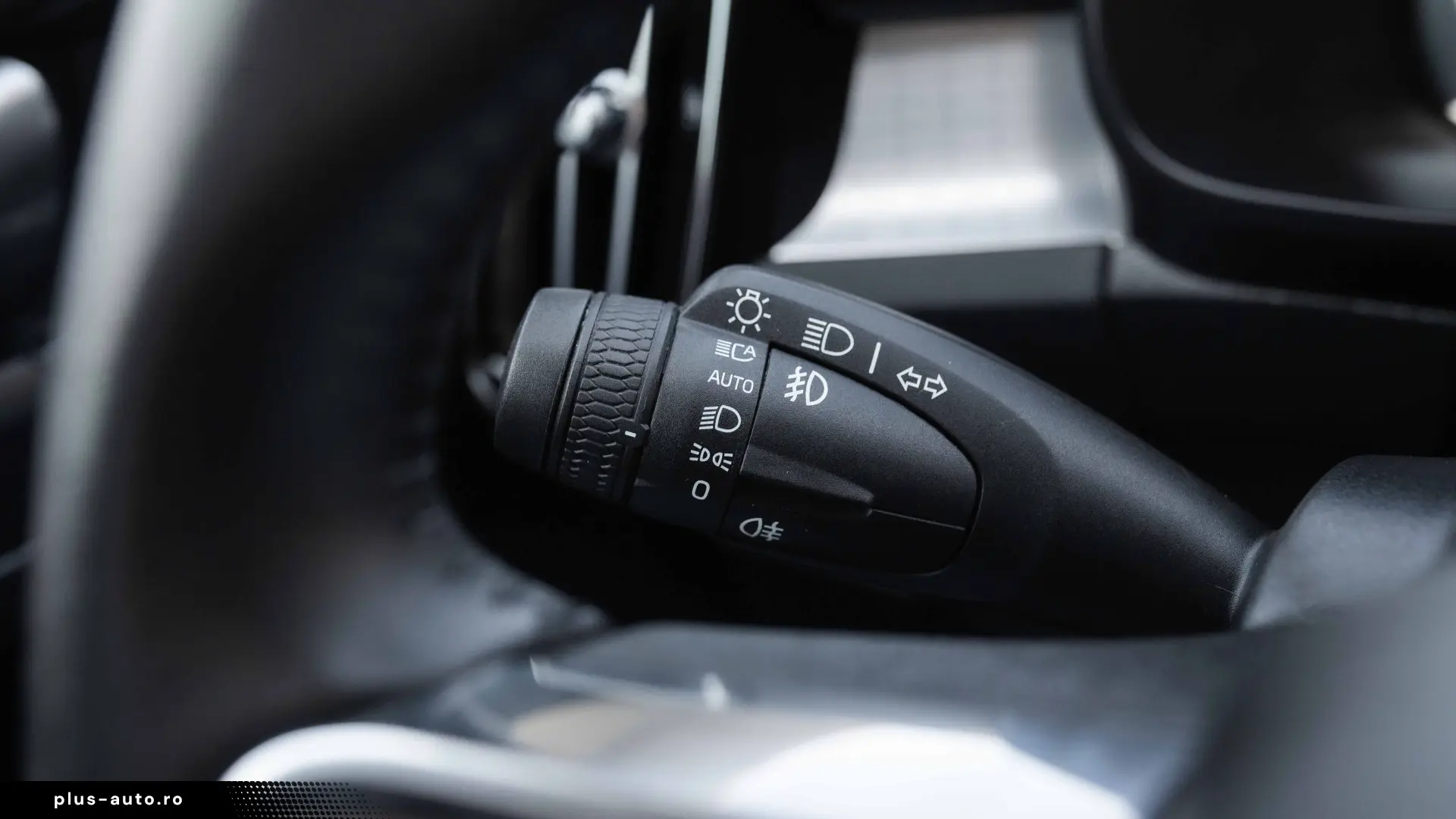 Volvo XC 40 T4 Recharge DKG Inscription Expression