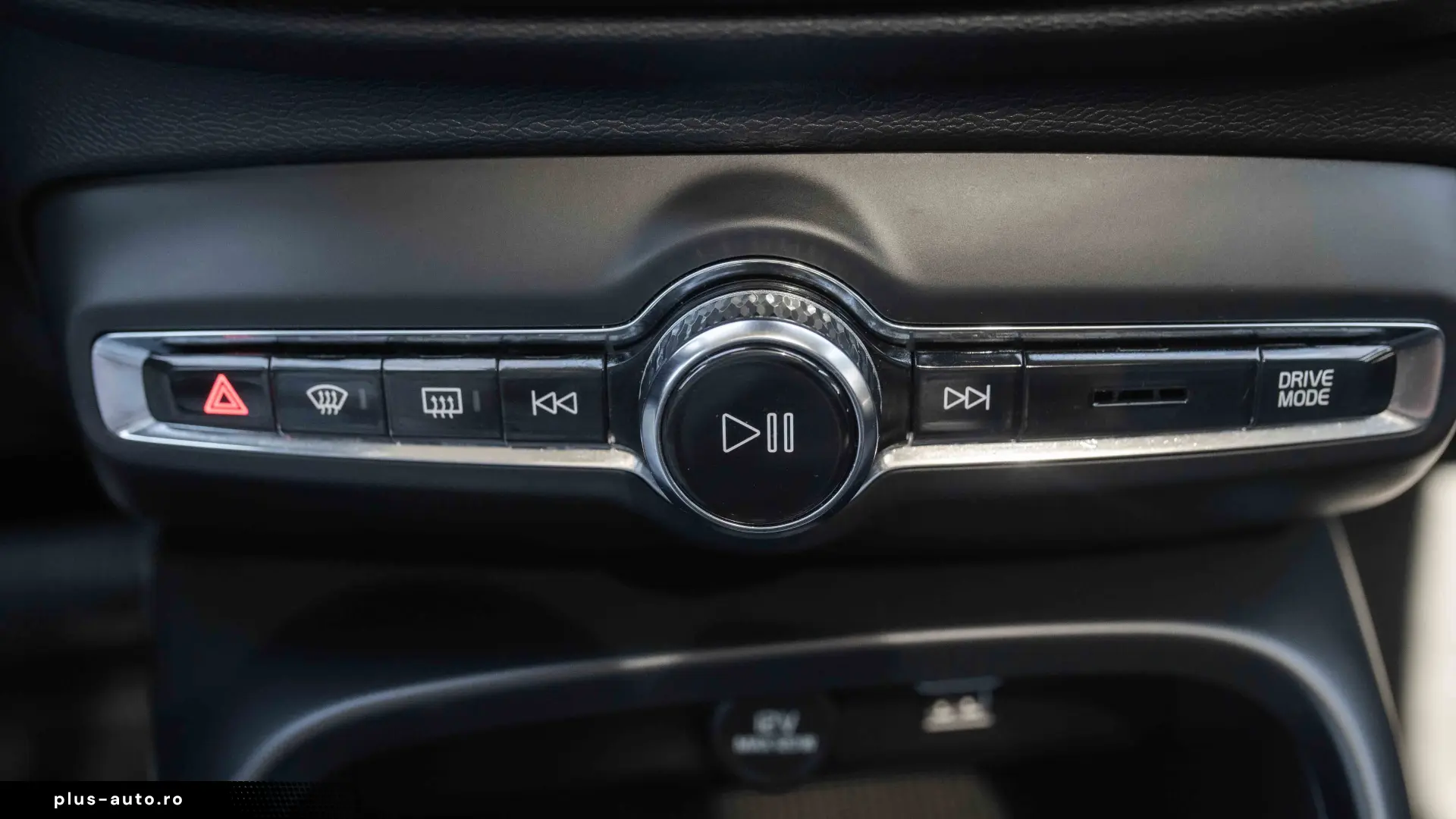 Volvo XC 40 T4 Recharge DKG Inscription Expression