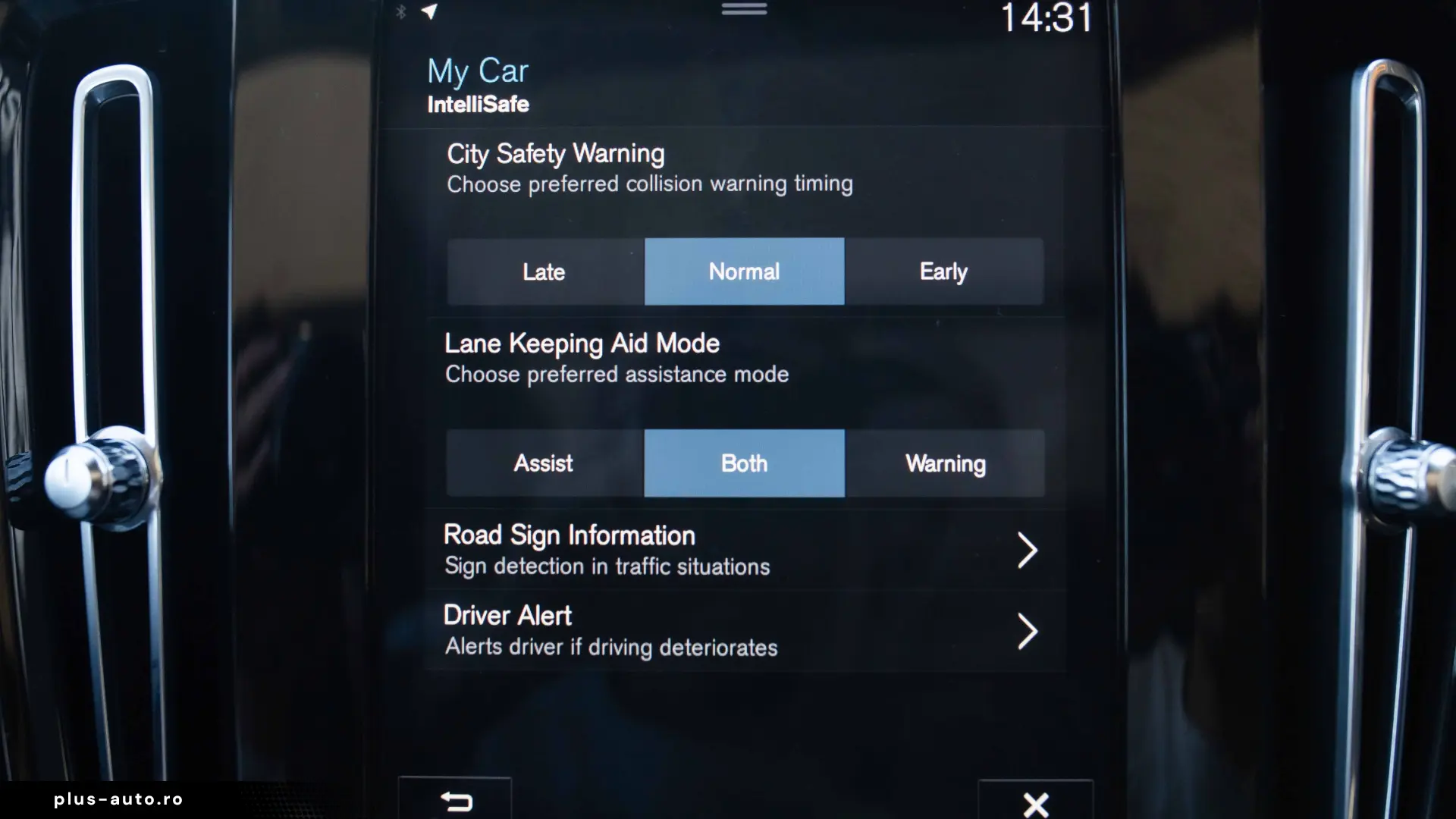 Volvo XC 40 T4 Recharge DKG Inscription Expression