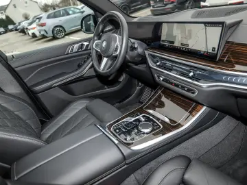 BMW X5 40d xDrive M-Sport 7Seats 360Camera Pano HK