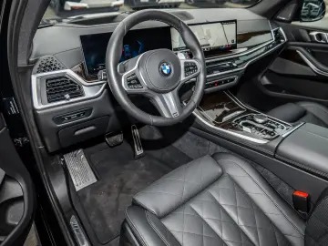 BMW X5 40d xDrive M-Sport 7Seats 360Camera Pano HK