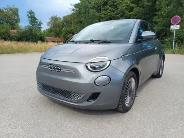 FIAT 500e Comfort Style SHZ PDC RFK Lane