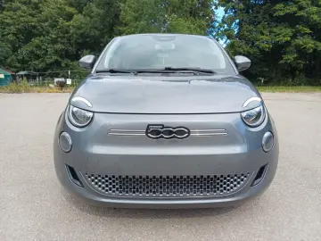 FIAT 500e Comfort Style SHZ PDC RFK Lane