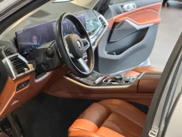 BMW X5 30d xDrive M-Sport Pano Cognac Interior